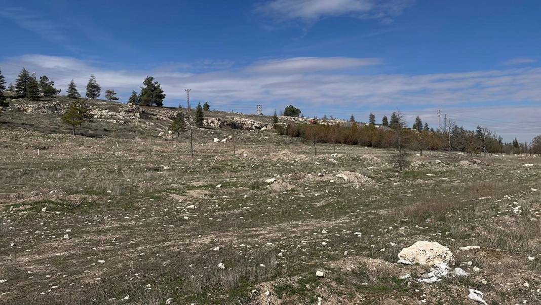 Konya'da define alanı bulundu! Malzemeleri de orada bırakmışlar 3